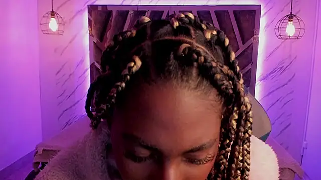 Queen perla  online show from 12-20-24, 03:53
