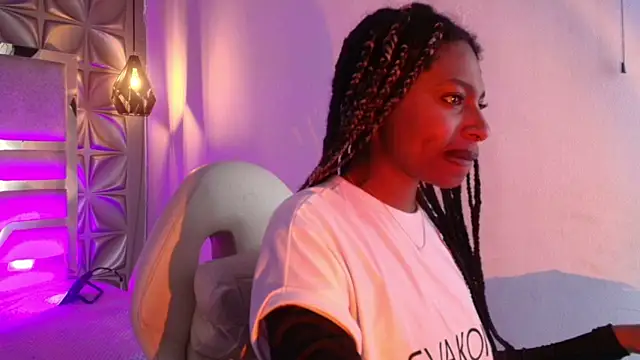 Queen perla  online show from 02-04-26, 06:47