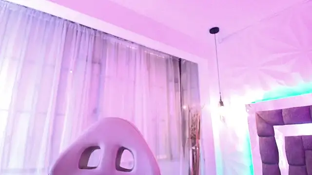 Queen perla  online show from 06-23-26, 12:14
