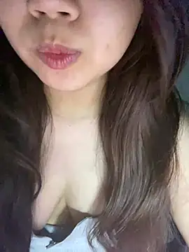 Hotellinh12 online show from 03-15-25, 05:48