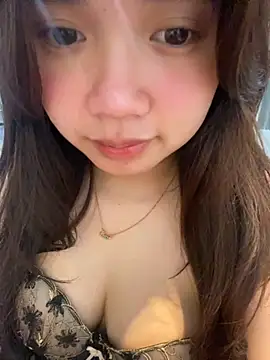 Hotellinh12 online show from 11-25-25, 08:03