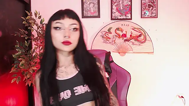 Snapshot of catipetite chatting on 04-24-26, 08:28 catipetite online show from 04-24-26, 08:28