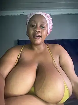 Snapshot of Chubbykarisma27 chatting on 03-23-26, 11:58 Chubbykarisma27 online show from 03-23-26, 11:58