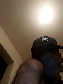 Snapshot of AquaticMovement74 chatting on 09-25-25, 05:27 AquaticMovement74 online show from 09-25-25, 05:27