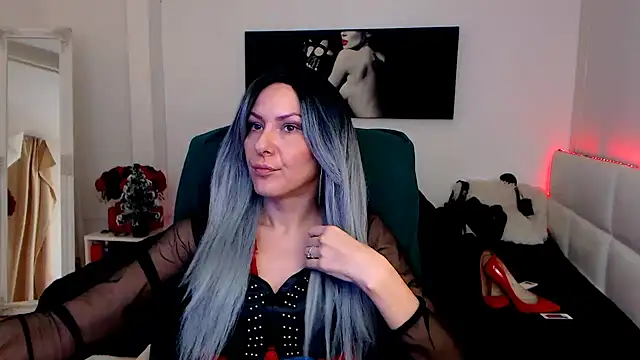 EvelynQueenn online show from 12-16-24, 07:15