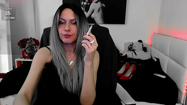 EvelynQueenn online show from 12-17-24, 05:18