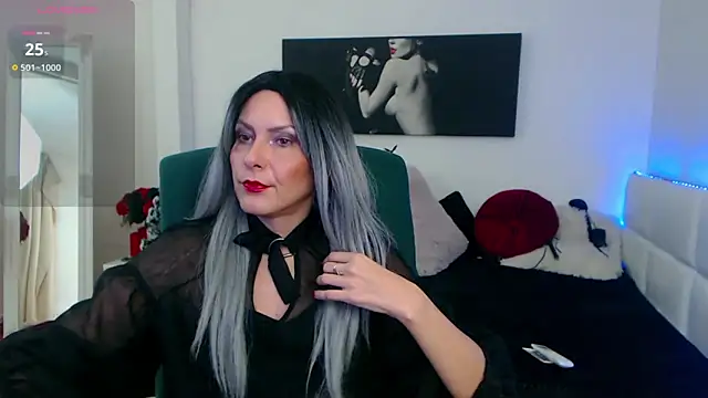 EvelynQueenn online show from 12-18-24, 07:58