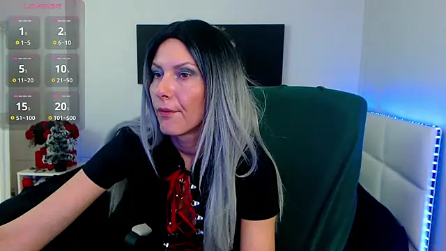 EvelynQueenn online show from 12-19-24, 08:56