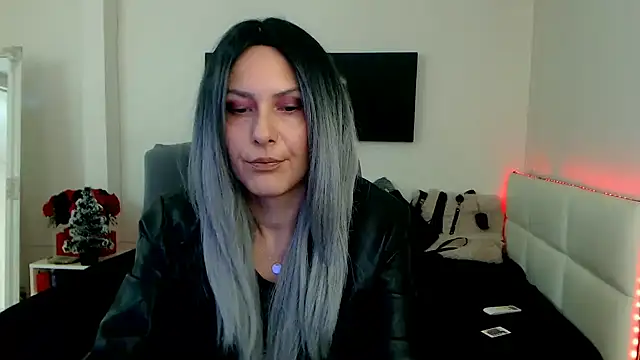 EvelynQueenn online show from 01-06-25, 06:03