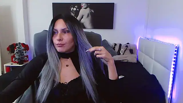 EvelynQueenn online show from 01-07-25, 05:54