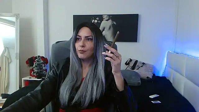 EvelynQueenn online show from 01-09-25, 05:44