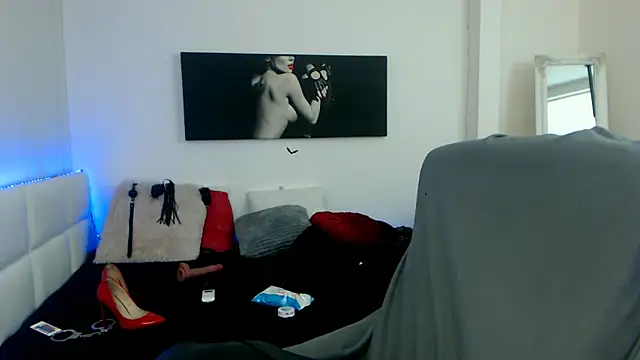 EvelynQueenn online show from 01-12-25, 09:19