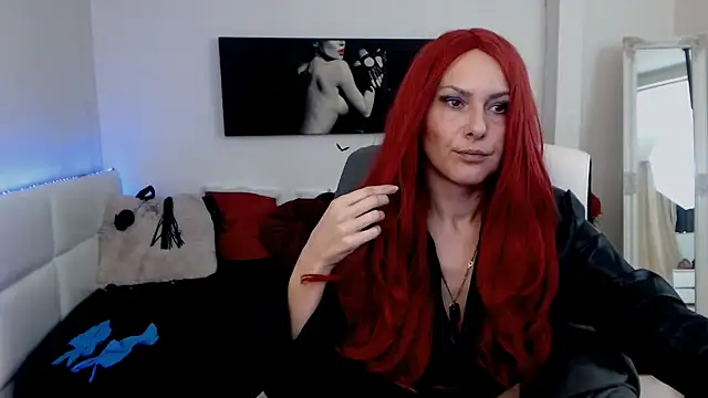 EvelynQueenn online show from 01-13-25, 06:06