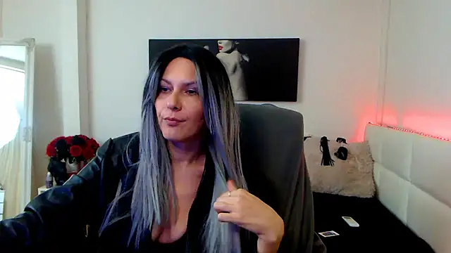 EvelynQueenn online show from 01-20-25, 06:31