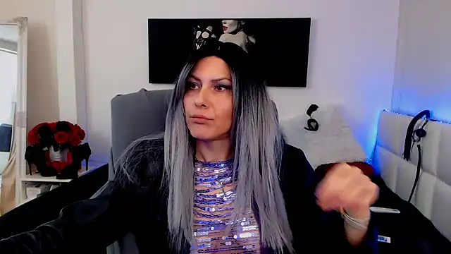EvelynQueenn online show from 02-12-25, 05:15