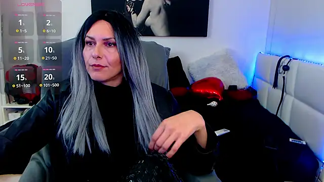 EvelynQueenn online show from 02-15-25, 09:49