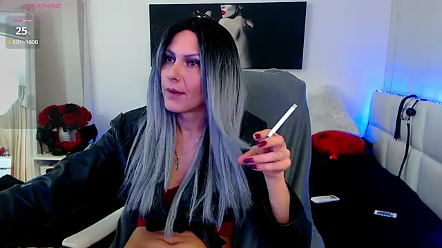 EvelynQueenn online show from 02-18-25, 04:04