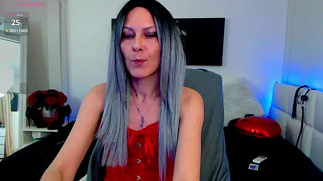 EvelynQueenn online show from 02-19-25, 06:00