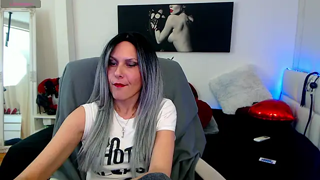 EvelynQueenn online show from 02-20-25, 01:19