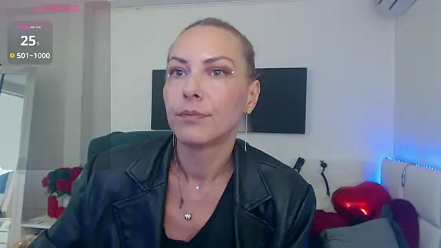 EvelynQueenn online show from 09-13-25, 04:12