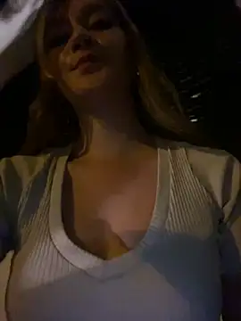 MaryDeniro online show from 01-24-25, 03:22