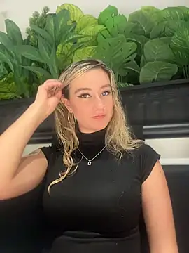 MaryDeniro online show from 05-01-26, 12:26