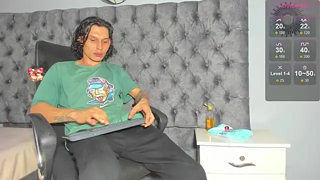 marcus smithh online show from 12-04-24, 10:46