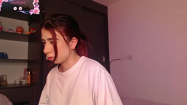 Your rosalie online show from 09-25-25, 03:54