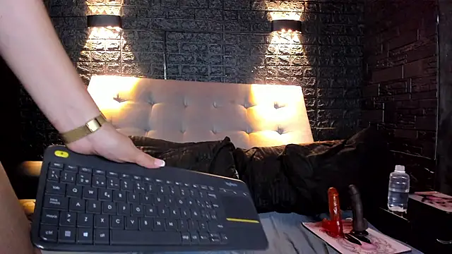 Sweet-Monica online show from 01-10-25, 01:31