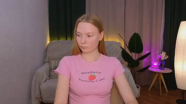 CarolynCohen   online show from 02-06-25, 05:14