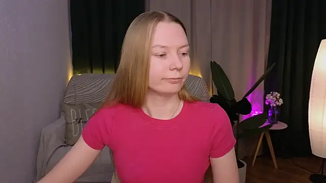 CarolynCohen   online show from 02-24-25, 02:08