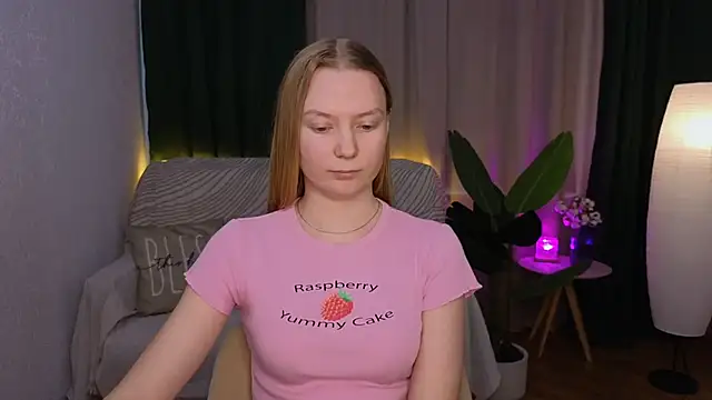 CarolynCohen   online show from 02-28-25, 05:15