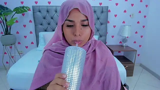 Snapshot of hurrem_had chatting on 03-06-25, 06:41 hurrem had online show from 03-06-25, 06:41