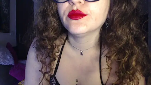 Snapshot of peachgirlmartyna chatting on 03-11-25, 03:45 peachgirlmartyna online show from 03-11-25, 03:45