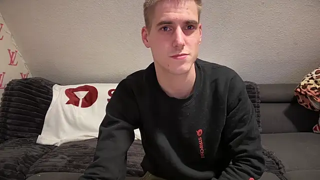 Cookieboy88 online show from 02-02-25, 07:57