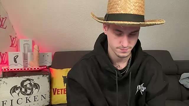 Cookieboy88 online show from 10-18-25, 04:30