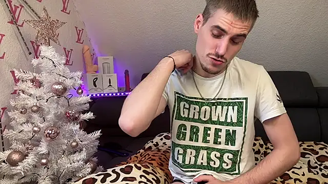 Cookieboy88 online show from 11-25-25, 12:27