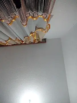 Snapshot of mayk18cm chatting on 10-18-25, 01:52 mayk18cm online show from 10-18-25, 01:52