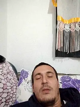 Snapshot of mayk18cm chatting on 10-21-25, 05:24 mayk18cm online show from 10-21-25, 05:24