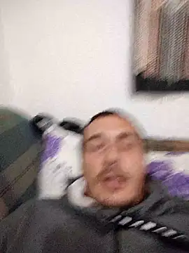 Snapshot of mayk18cm chatting on 10-27-25, 04:55 mayk18cm online show from 10-27-25, 04:55