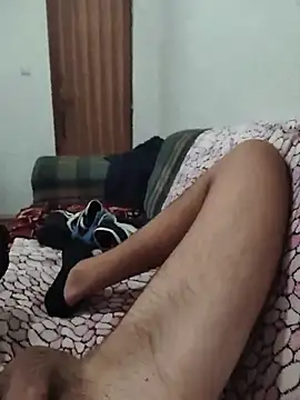 Snapshot of mayk18cm chatting on 11-01-25, 10:06 mayk18cm online show from 11-01-25, 10:06