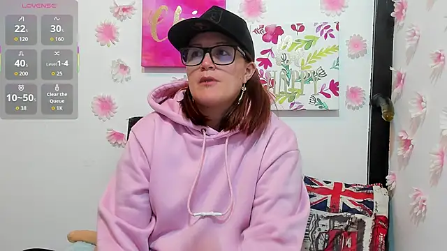 amberr34 online show from 09-18-25, 02:35