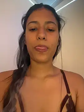 Snapshot of Valentinabaker chatting on 03-06-26, 05:09 Valentinabaker online show from 03-06-26, 05:09