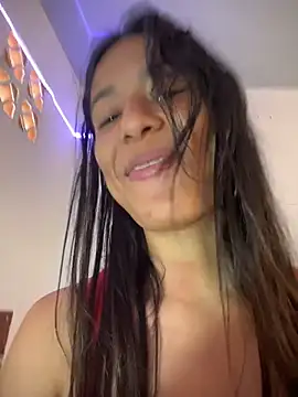 Snapshot of Valentinabaker chatting on 03-20-26, 02:11 Valentinabaker online show from 03-20-26, 02:11