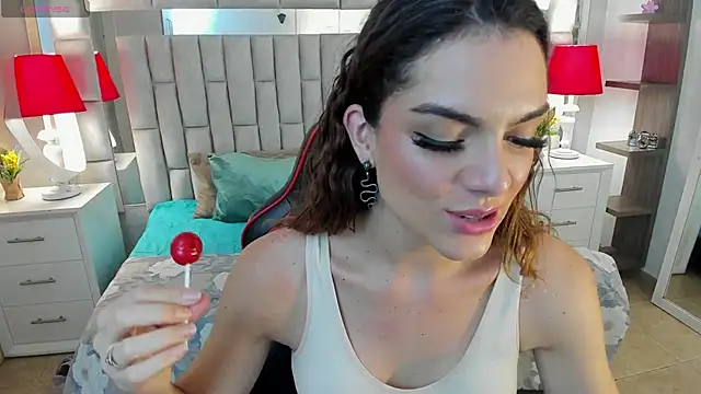 mariiahneedles online show from 10-09-25, 09:35