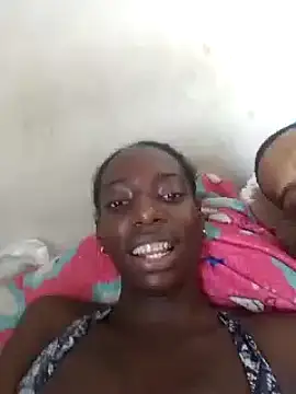 Snapshot of spicycouplex chatting on 09-26-25, 07:51 spicycouplex online show from 09-26-25, 07:51