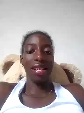 Snapshot of spicycouplex chatting on 10-12-25, 09:14 spicycouplex online show from 10-12-25, 09:14