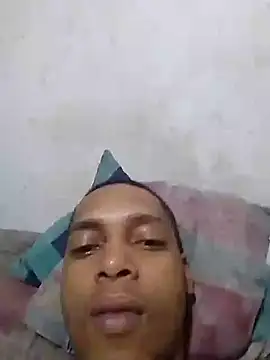 Snapshot of spicycouplex chatting on 11-01-25, 11:40 spicycouplex online show from 11-01-25, 11:40