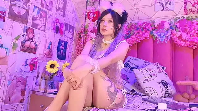 Alicebenett online show from 10-19-25, 08:53