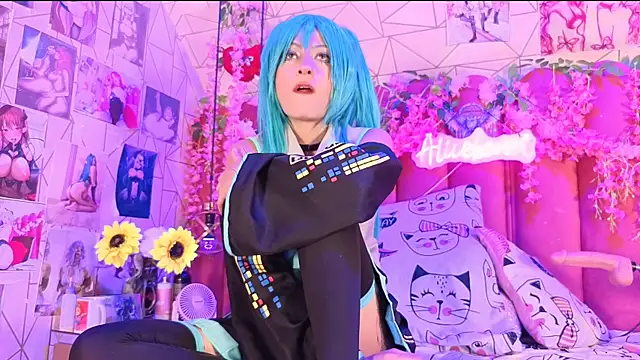 Alicebenett online show from 11-02-25, 08:33